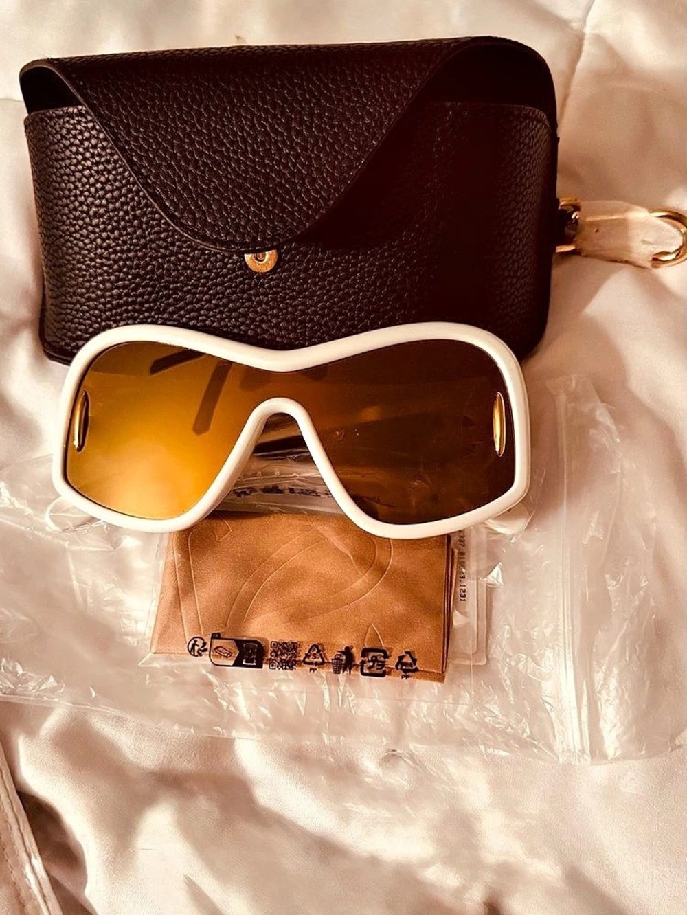 BN : Loewe White & Brown Sunglasses